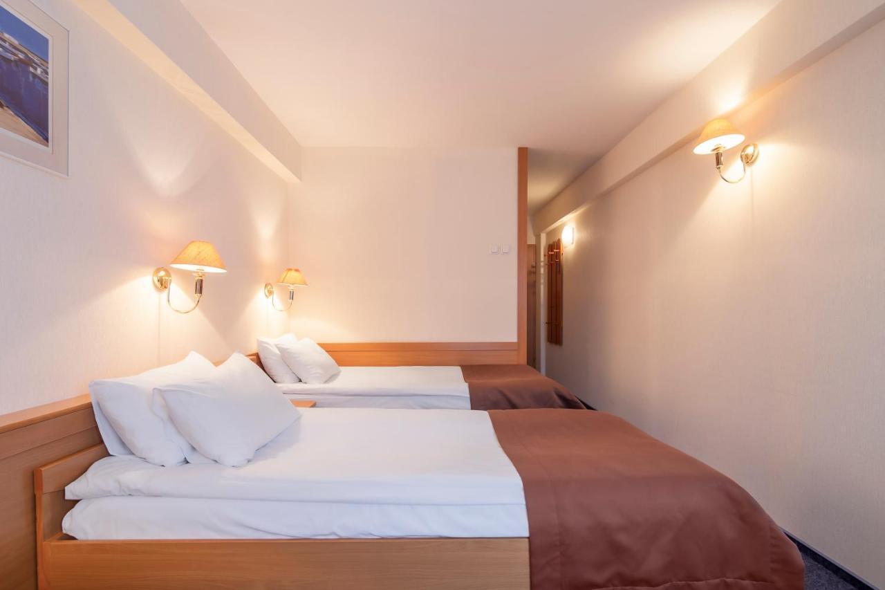 Adria Hotel Kyiv